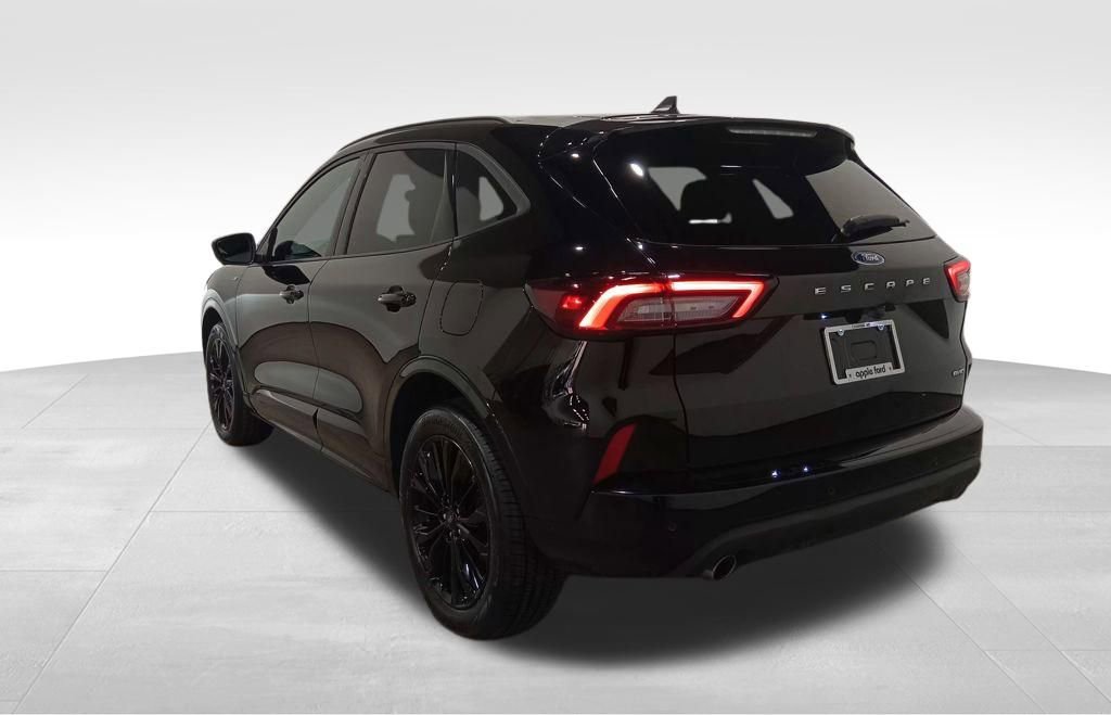 Certified 2023 Ford Escape ST-Line Elite image 3