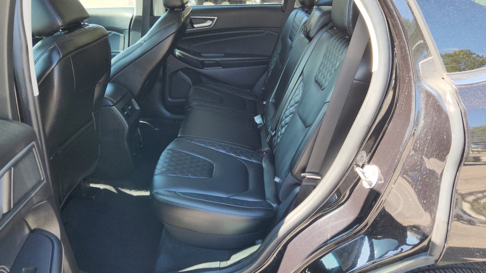 Certified 2024 Ford Edge Titanium AWD/4WD image 27