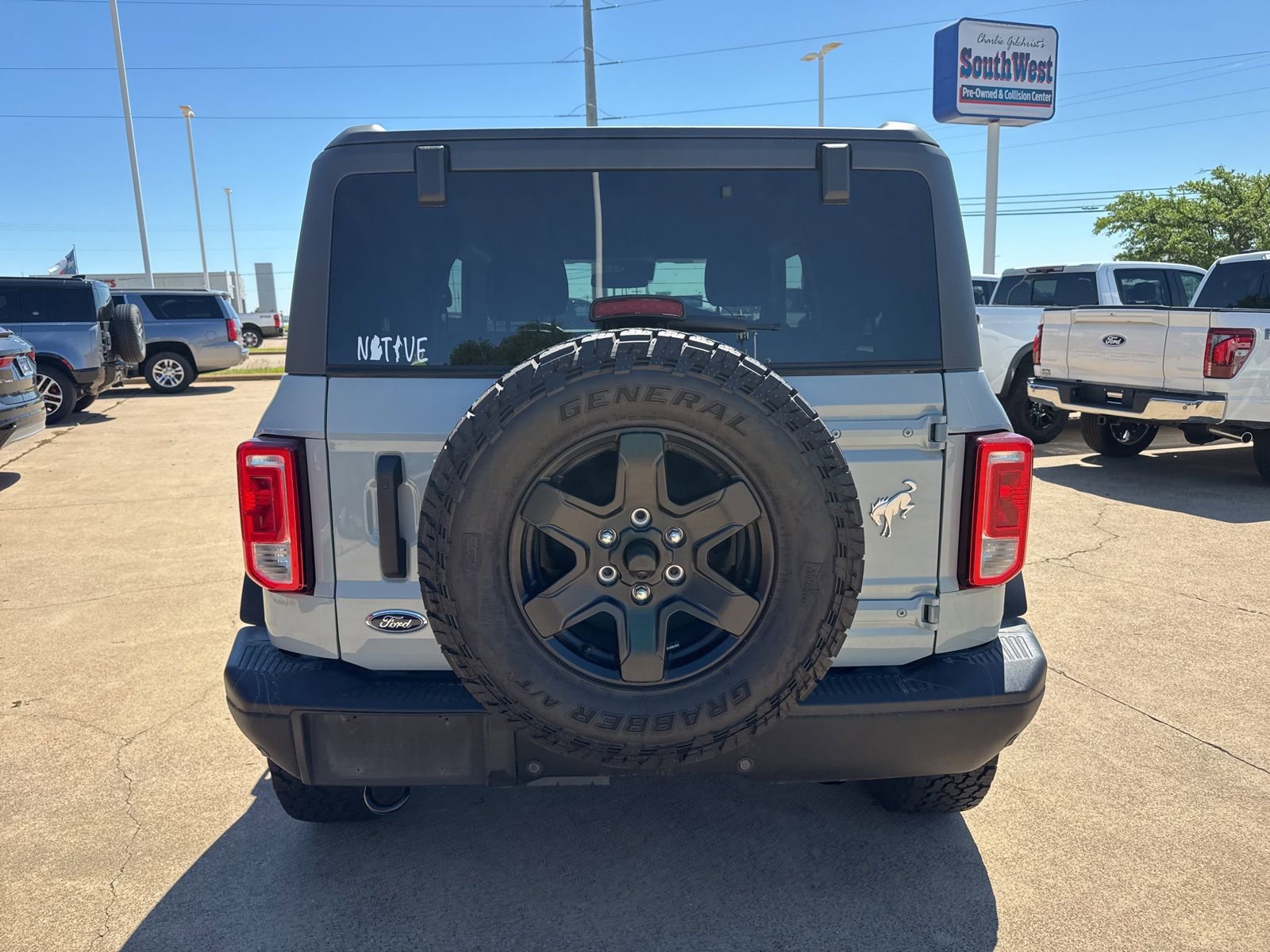 Certified 2024 Ford Bronco Black Diamond image 6