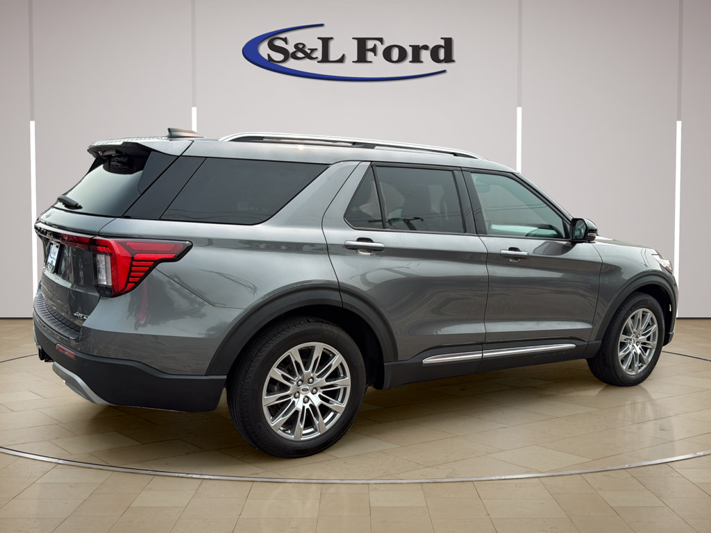 Certified 2026 Ford Explorer Platinum AWD/4WD image 8