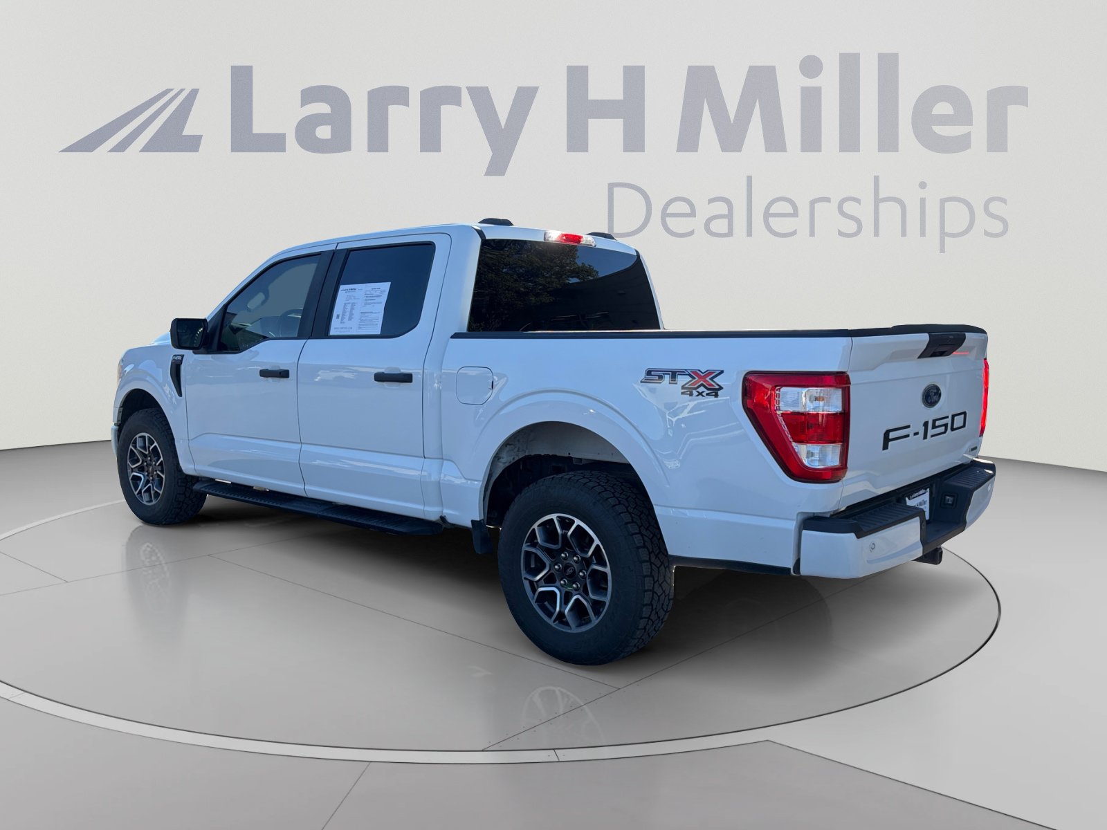 Certified 2021 Ford F150 XL w/ STX Appearance Package AWD/4WD image 3