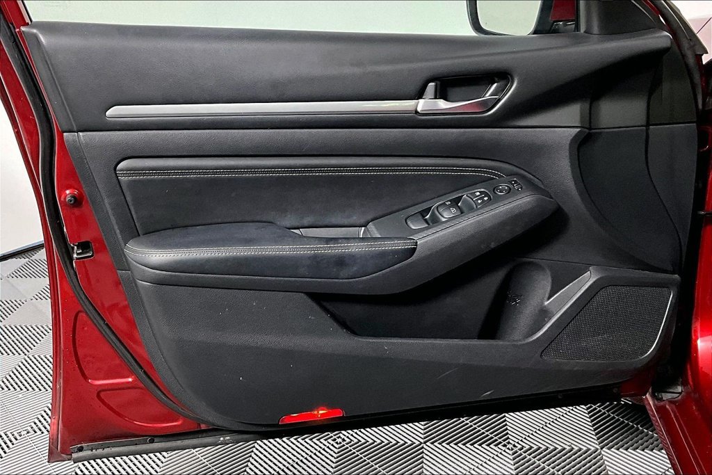 Used 2019 Nissan Altima 2.5 SL FWD image 23