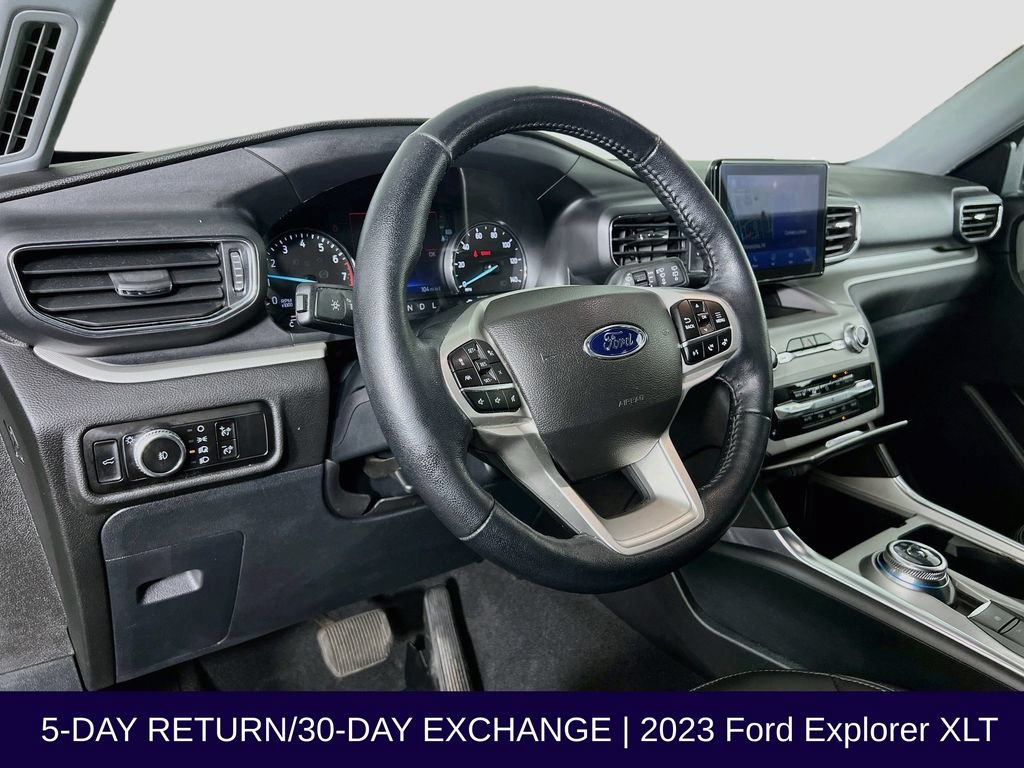 Certified 2023 Ford Explorer XLT w/ Equipment Group 202A AWD/4WD image 11