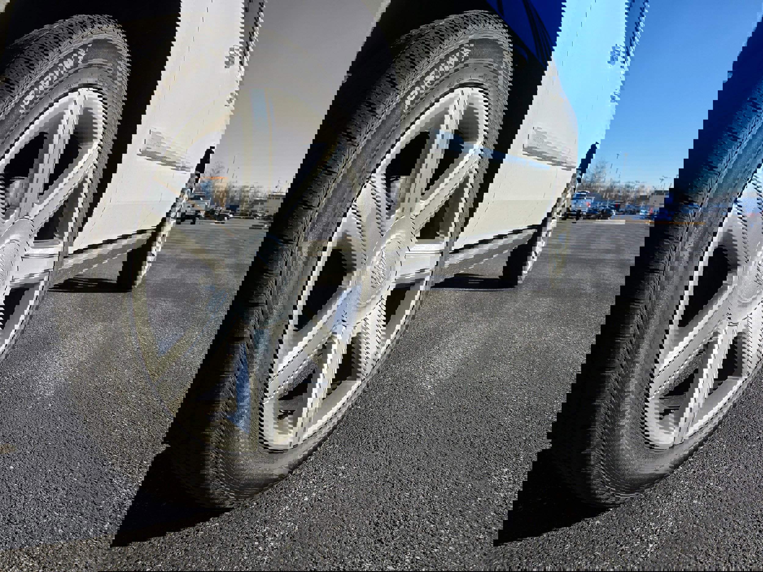 Used 2017 Cadillac Escalade Premium Luxury image 21