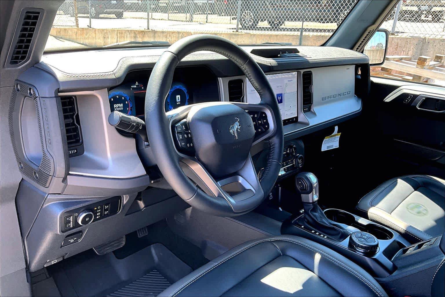 Certified 2025 Ford Bronco Outer Banks AWD/4WD image 18