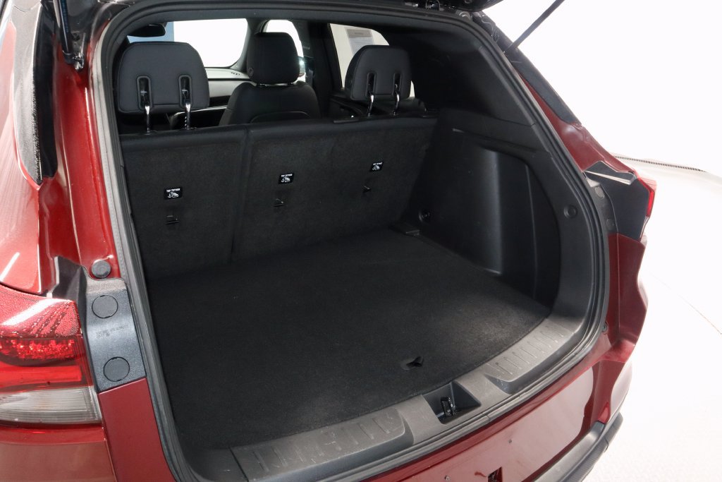 Used 2023 Chevrolet TrailBlazer RS w/ Convenience Package AWD/4WD image 13