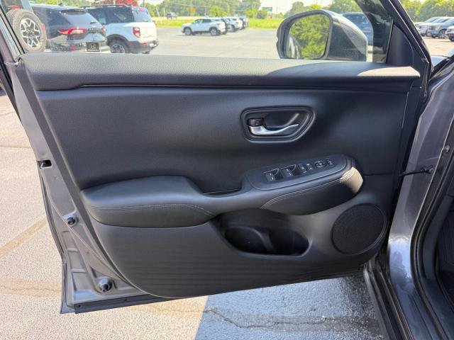 Used 2025 Honda HR-V LX image 7