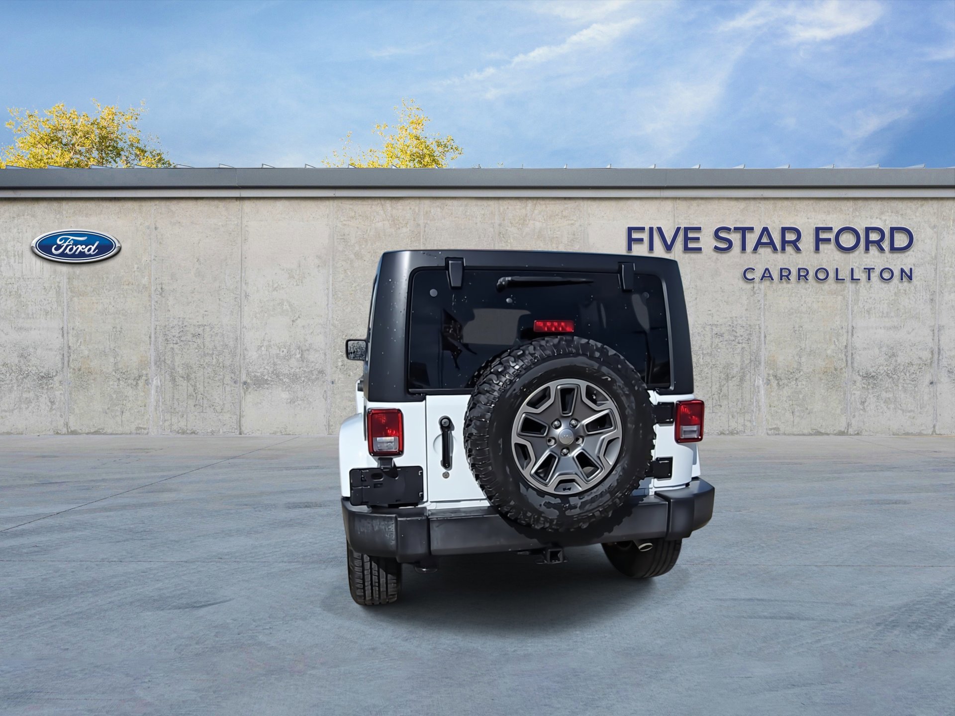 Used 2017 Jeep Wrangler Unlimited Rubicon w/ Connectivity Group image 4