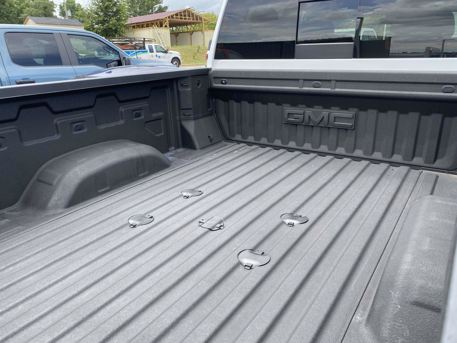 Used 2025 GMC Sierra 2500 Denali w/ Denali Reserve Package AWD/4WD image 9