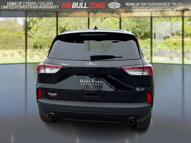 Certified 2022 Ford Escape SEL w/ SEL Stealth AWD Package image 4
