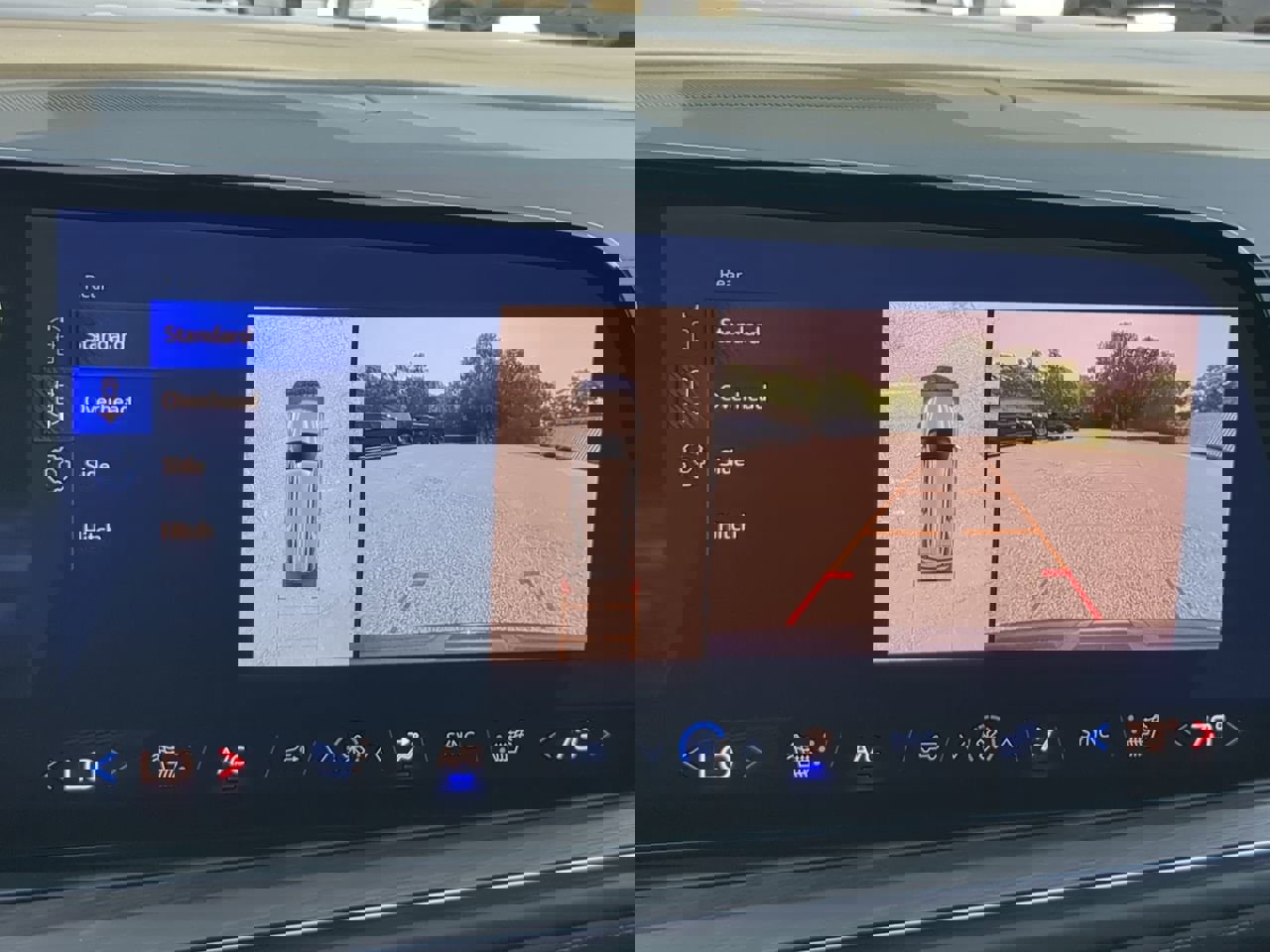 Used 2025 Chevrolet Tahoe LT w/ Comfort Package image 19