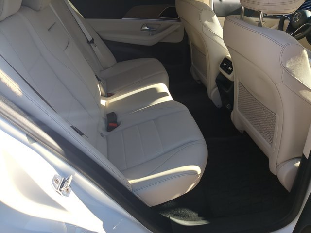 Used 2026 Mercedes-Benz GLE 450e 4MATIC image 34