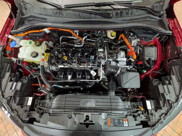 Certified 2025 Ford Escape ST-Line w/ Equipment Group 301A image 15