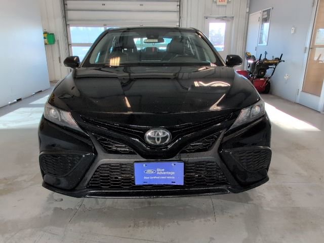 Used 2023 Toyota Camry SE image 9