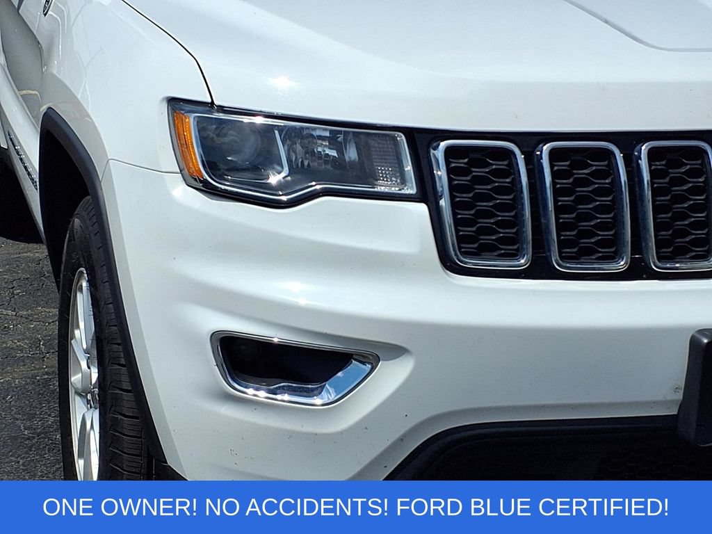 Used 2019 Jeep Grand Cherokee Laredo AWD/4WD image 28