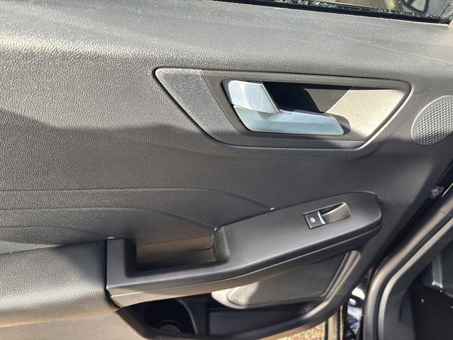 Certified 2022 Ford Escape SEL w/ SEL Stealth AWD Package image 17