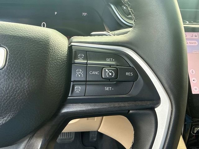 Used 2022 Jeep Grand Cherokee Limited w/ Luxury Tech Group II RWD image 31
