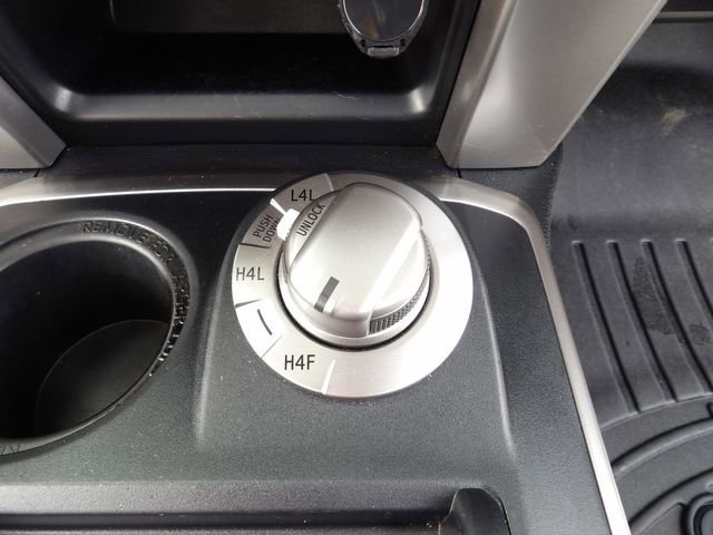 Used 2022 Toyota 4Runner Limited AWD/4WD image 21