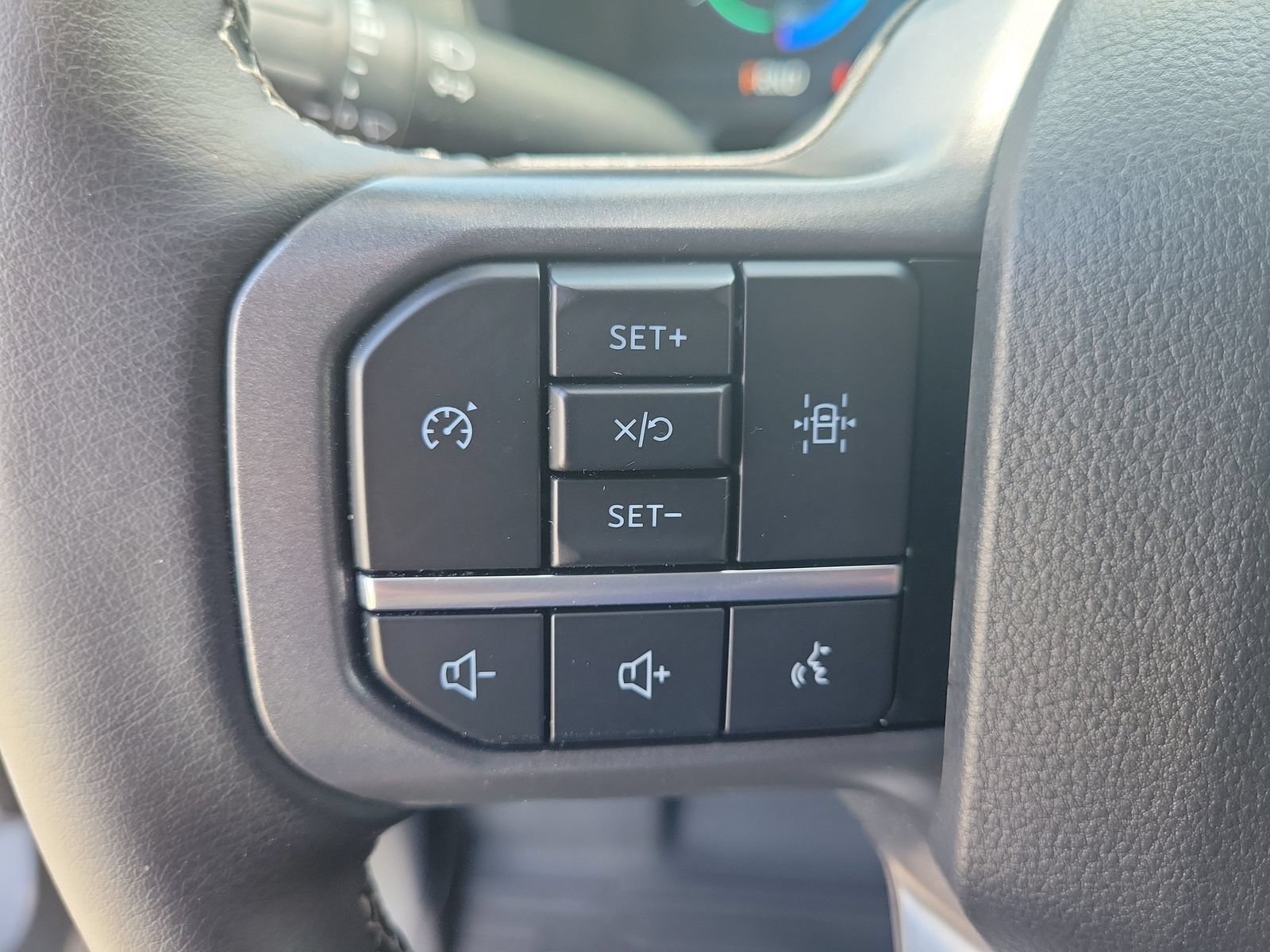 Certified 2025 Ford F150 Lightning XLT AWD/4WD image 20