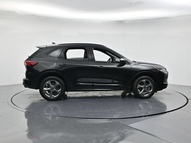 Certified 2024 Ford Escape ST-Line w/ Tech Pack #1 AWD/4WD image 2