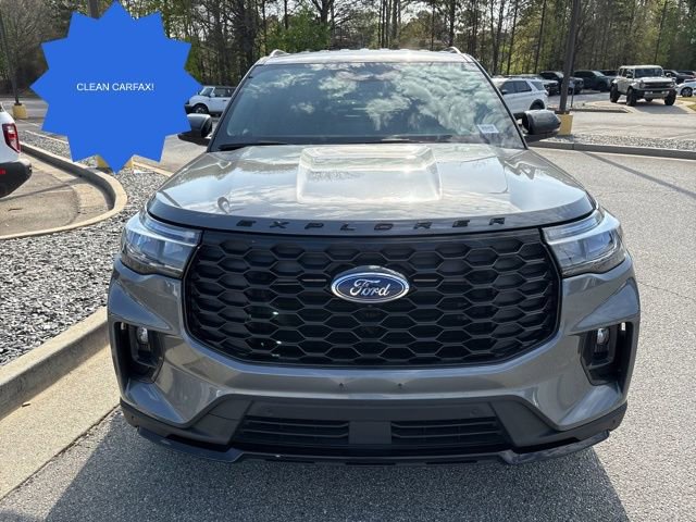 Certified 2025 Ford Explorer ST-Line image 3