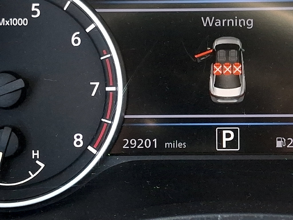 Used 2025 Nissan Sentra SV FWD image 17