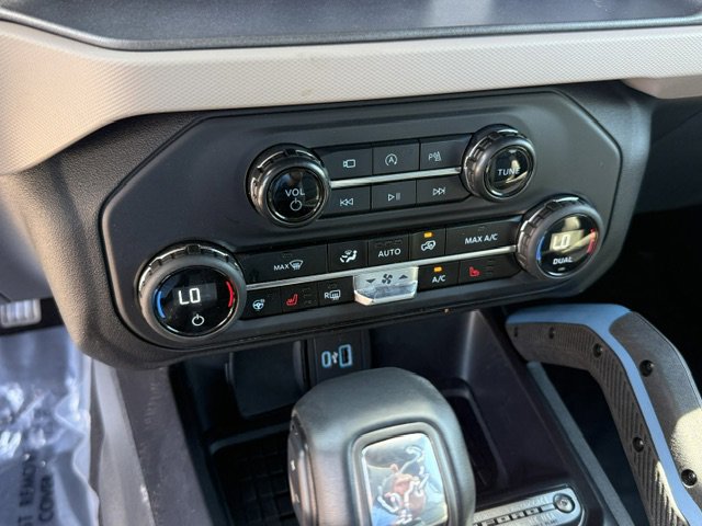 Certified 2024 Ford Bronco Wildtrak AWD/4WD image 16