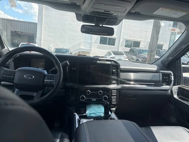 Certified 2024 Ford F250 Lariat w/ Black Appearance Package AWD/4WD image 7