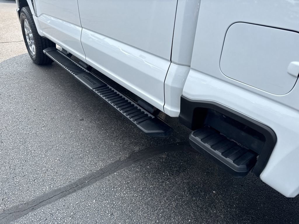 Certified 2024 Ford F250 XLT image 8