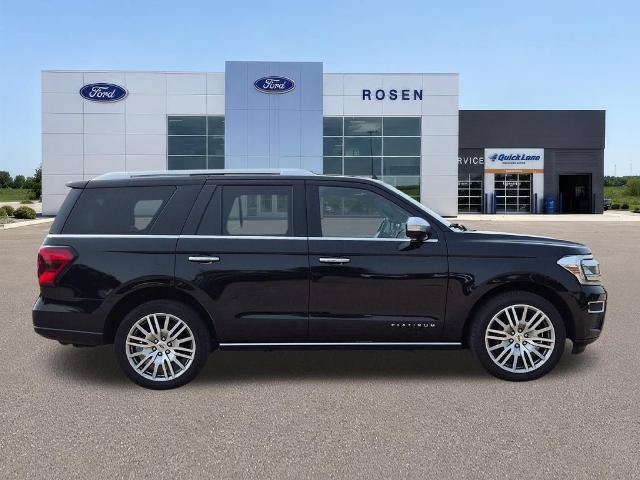 Certified 2023 Ford Expedition Platinum AWD/4WD image 2