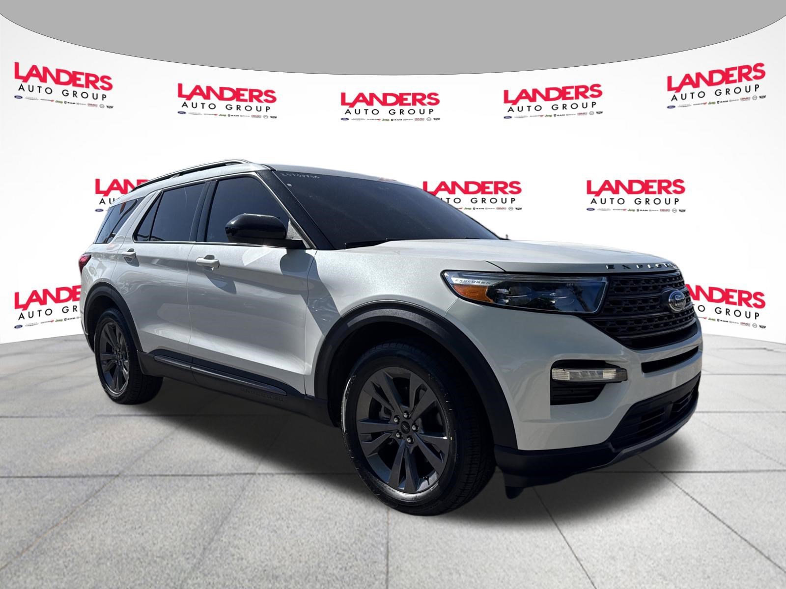 Certified 2024 Ford Explorer XLT w/ Equipment Group 202A