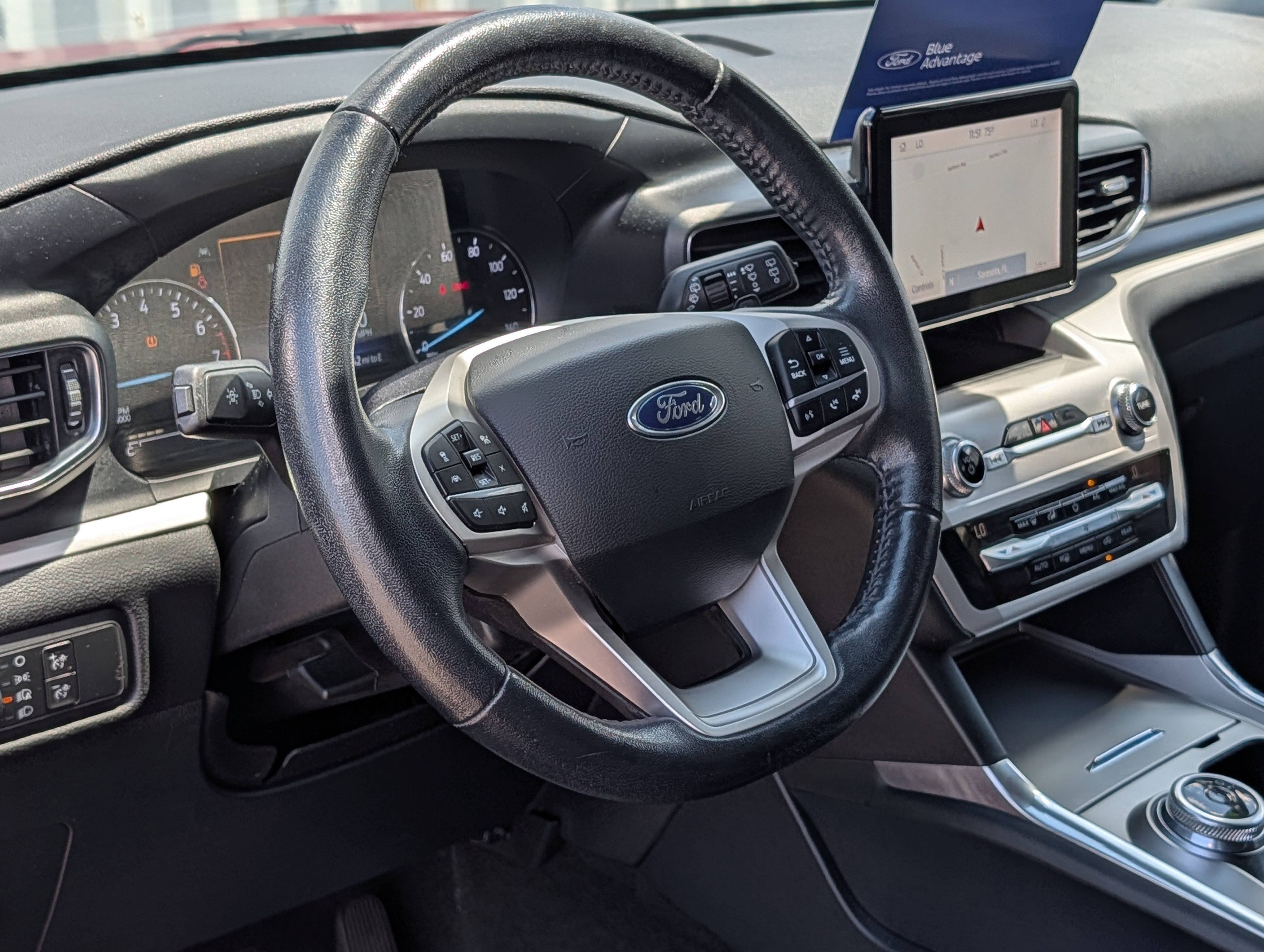 Certified 2020 Ford Explorer XLT w/ Equipment Group 202A RWD image 22