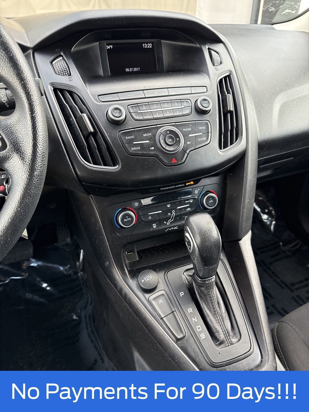 Certified 2018 Ford Focus SE FWD image 16