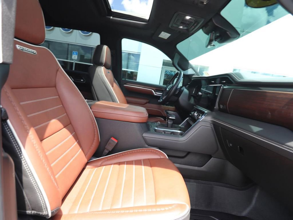 Used 2025 GMC Sierra 1500 Denali Ultimate AWD/4WD image 16