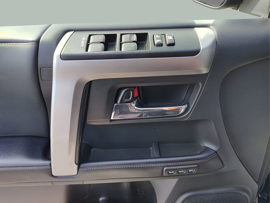 Used 2023 Toyota 4Runner Limited image 13