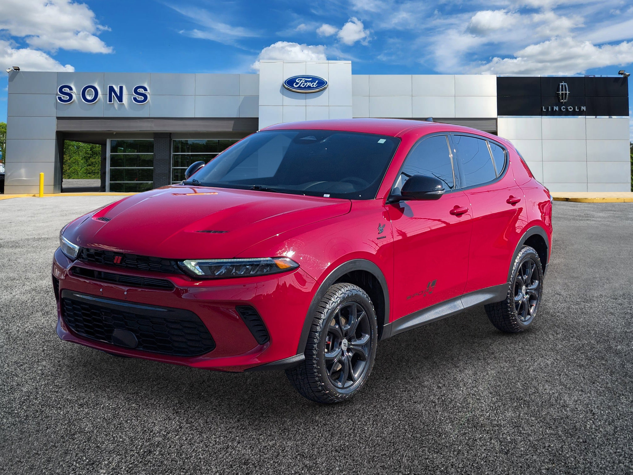 Used 2024 Dodge Hornet GT w/ GT Blacktop Package image 1