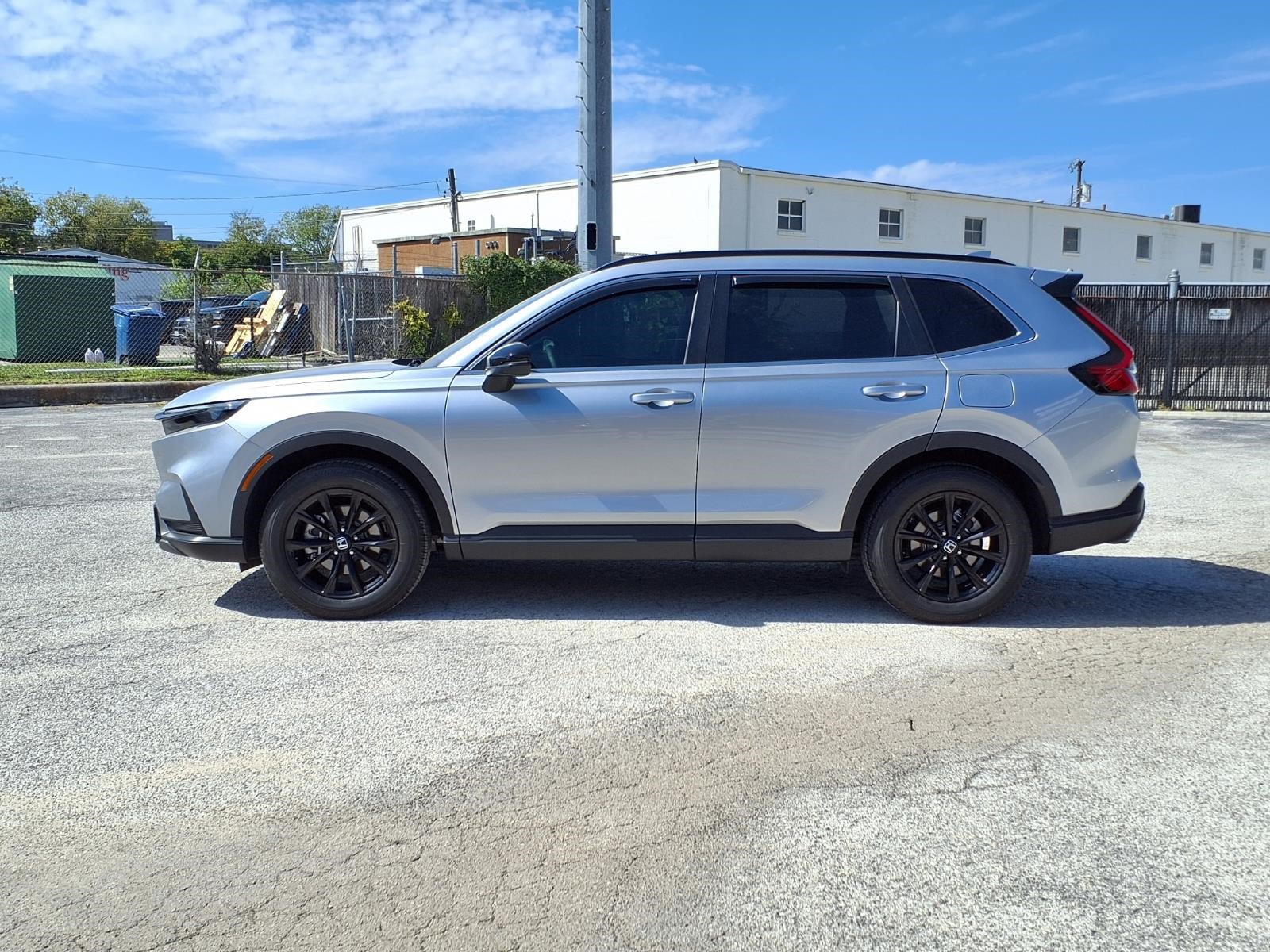 Used 2025 Honda CR-V Sport image 9