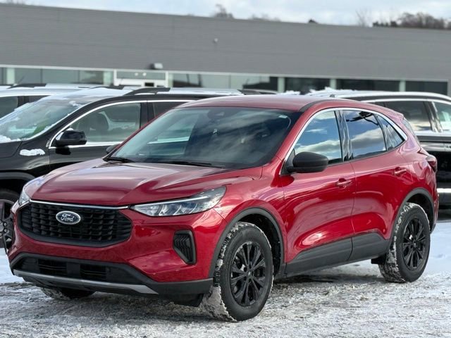 Certified 2023 Ford Escape Active image 3