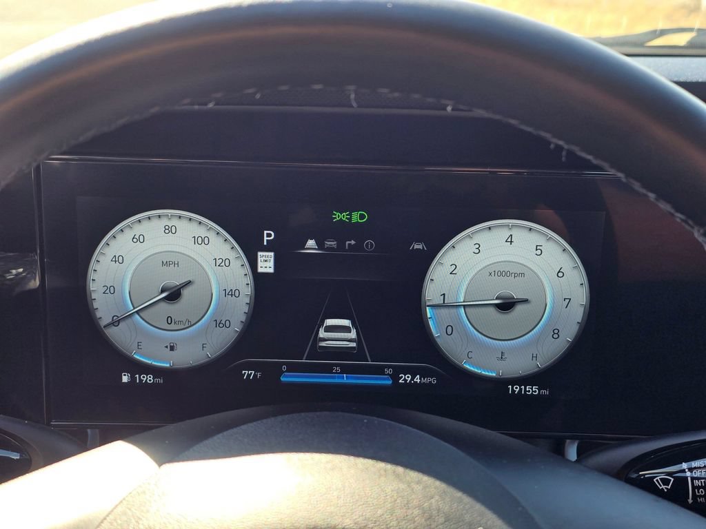 Used 2025 Hyundai Elantra SEL FWD image 20