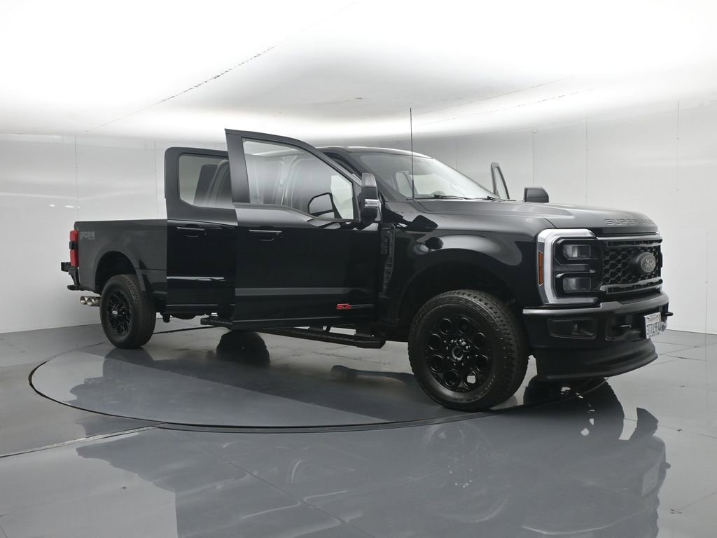 Certified 2025 Ford F350 Lariat w/ Black Appearance Package AWD/4WD image 37