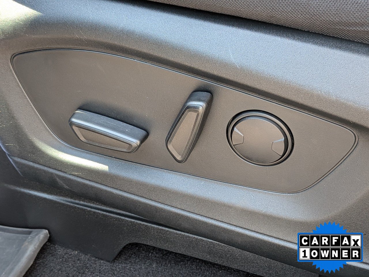 Certified 2020 Ford Explorer XLT AWD/4WD image 24