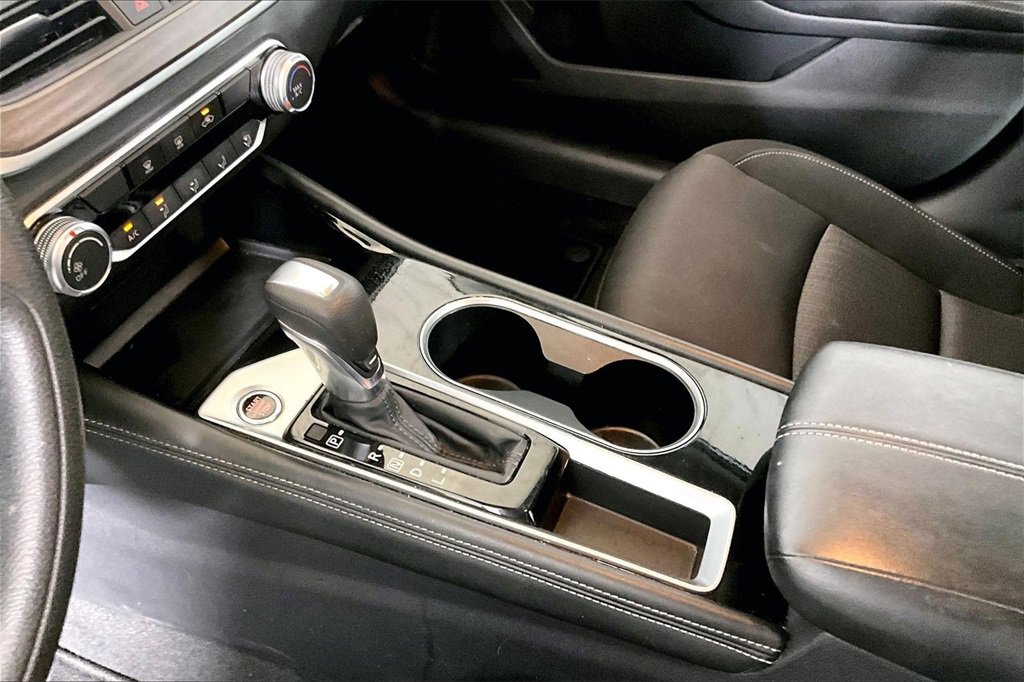 Used 2023 Nissan Altima 2.5 SV image 13