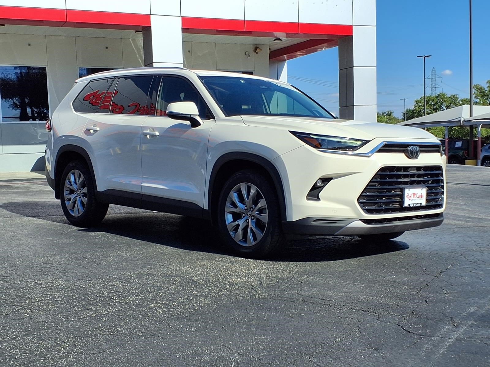 Used 2024 Toyota Grand Highlander FWD image 4