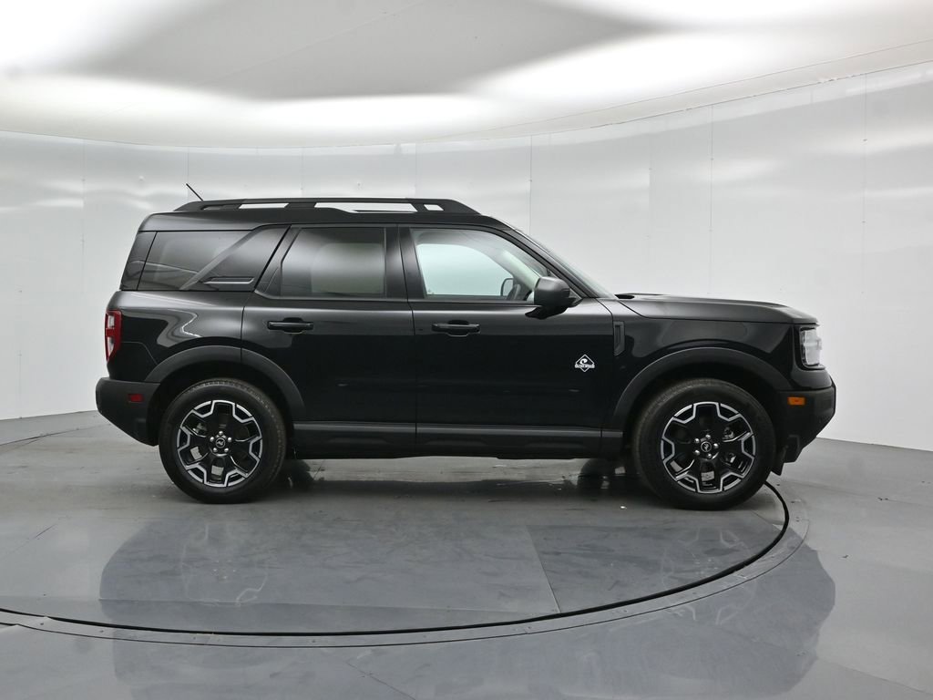 Certified 2025 Ford Bronco Sport Outer Banks w/ Outer Banks Tech Package+ AWD/4WD image 26