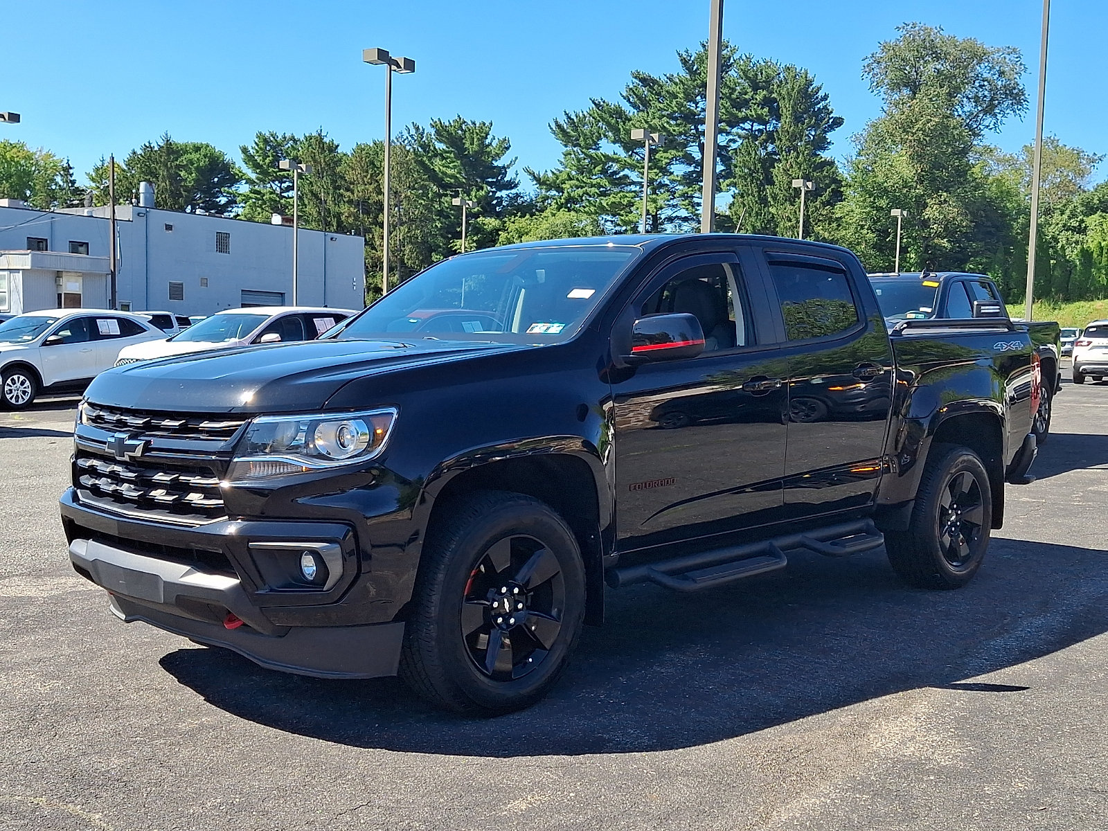 Used 2021 Chevrolet Colorado LT w/ Redline Special Edition AWD/4WD image 3