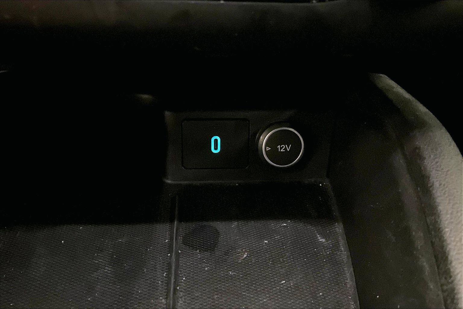 Certified 2020 Ford Escape SE image 31