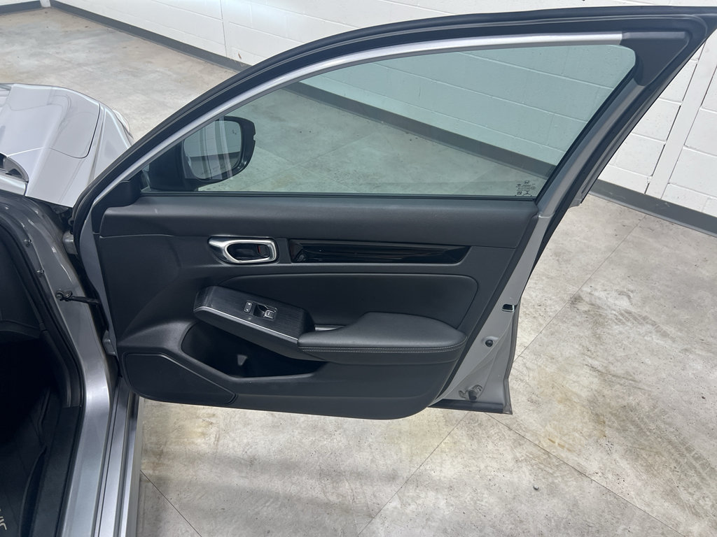Used 2023 Honda Civic Touring image 21