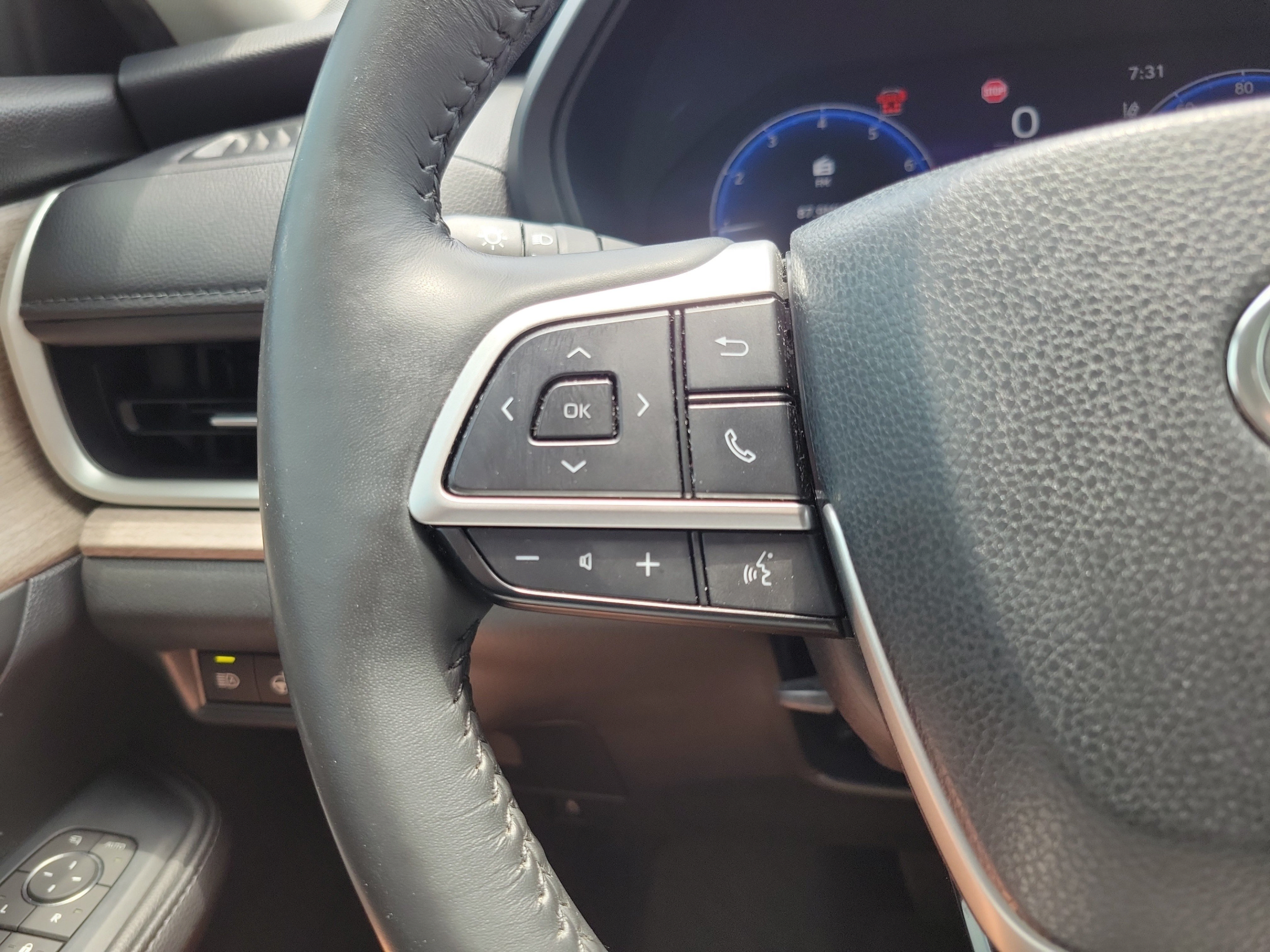 Used 2024 Toyota Grand Highlander AWD image 21