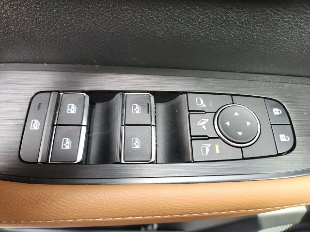 Used 2025 Nissan Armada SL w/ Captain's Chari Seat Package RWD image 28