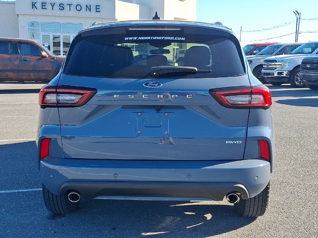 Certified 2023 Ford Escape ST-Line Select w/ Tech Pack #2 AWD/4WD image 5